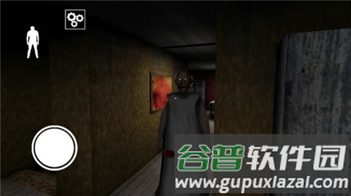 恐怖奶奶3蜘蛛逃生技巧1