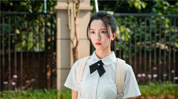 完蛋！我被美女包围了！之前传手游最新版截图2