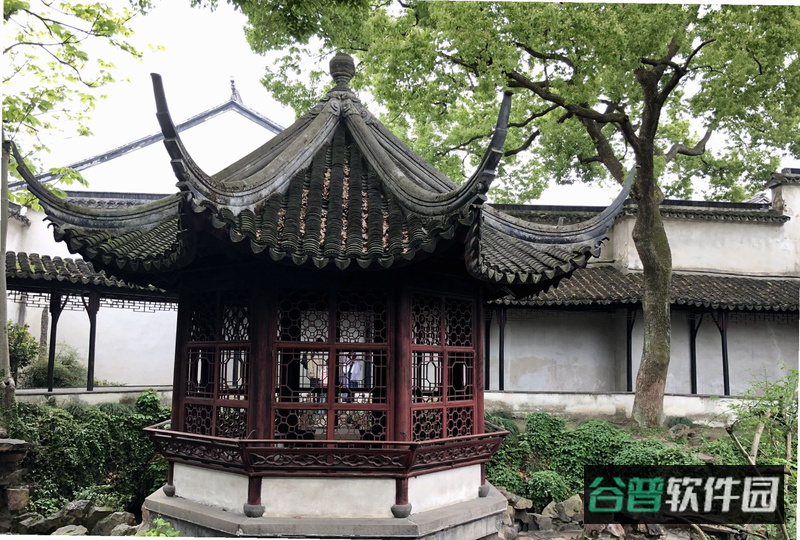 配图